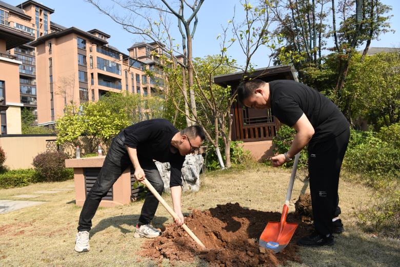 日韩十八禁在线1区2区3区不卡