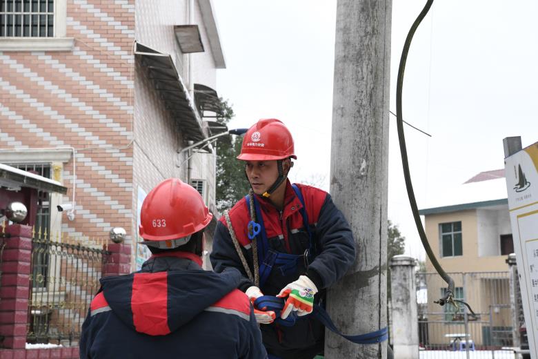 日韩十八禁在线1区2区3区不卡