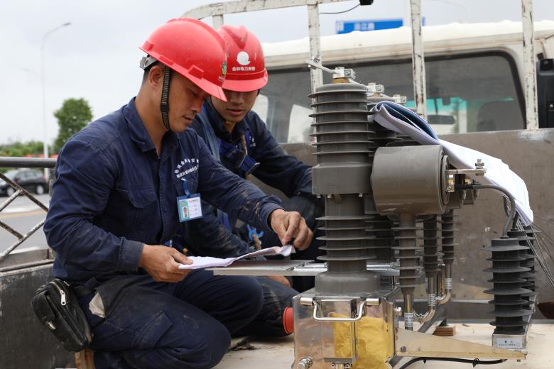 日韩十八禁在线1区2区3区不卡